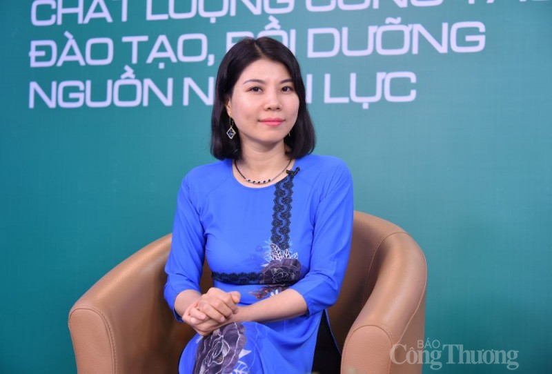 Đổi mới trong công tác đào tạo cán bộ công chức, viên chức ngành Công Thương Đổi mới trong công tác đào tạo cán bộ công chức, viên chức ngành Công Thương