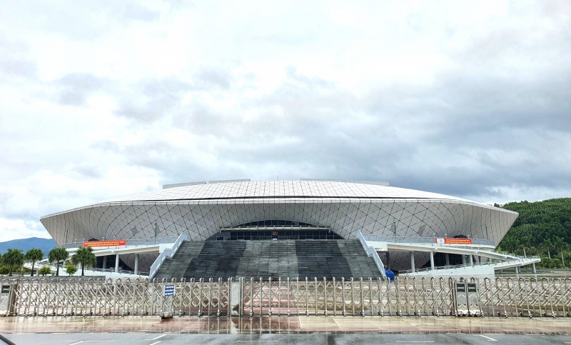 Quảng Ninh: Công trình thể thao hơn 100 tỷ đồng xuống cấp nghiêm trọng sau 1 năm đưa vào sử dụng