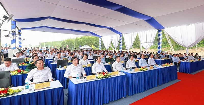 Khánh thành đường bộ cao tốc đoạn Quốc lộ 45 - Nghi Sơn và Nghi Sơn - Diễn Châu Khánh thành đường bộ cao tốc đoạn Quốc lộ 45 - Nghi Sơn và Nghi Sơn - Diễn Châu