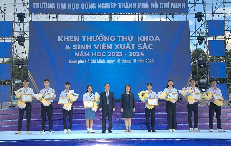 Trường Đại học Công nghiệp TP. Hồ Chí Minh khai giảng năm học 2023-2024