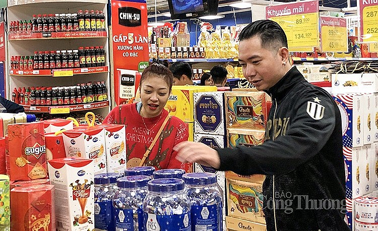 với hệ thống cung ứng hàng hóa trên địa bàn thành phố dịp Tết rộng khắp sẽ đáp ứng được đa dạng nhu cầu của người tiêu dùng với hệ thống cung ứng hàng hóa trên địa bàn thành phố dịp Tết rộng khắp sẽ đáp ứng được đa dạng nhu cầu của người tiêu dùng