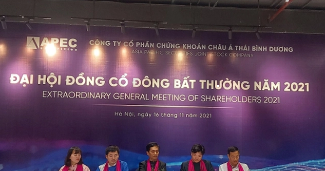 Công an thông báo tìm bị hại vụ nhóm cổ phiếu APEC thao túng thị trường chứng khoán Công an thông báo tìm bị hại vụ nhóm cổ phiếu APEC thao túng thị trường chứng khoán