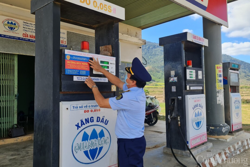 kiểm tra, giám sát và thông báo số điện thoại đường dây nóng tiếp nhận phản ánh vi phạm liên quan đến kinh doanh xăng dầu kiểm tra, giám sát và thông báo số điện thoại đường dây nóng tiếp nhận phản ánh vi phạm liên quan đến kinh doanh xăng dầu