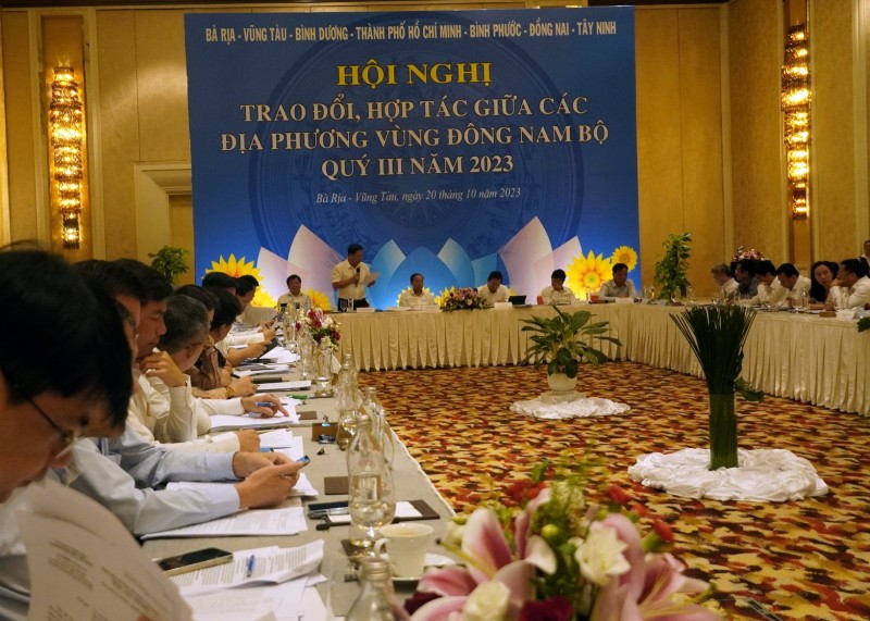 Hội nghị thống nhất triển khai một số nội dung trong thòi gian tới Hội nghị thống nhất triển khai một số nội dung trong thòi gian tới