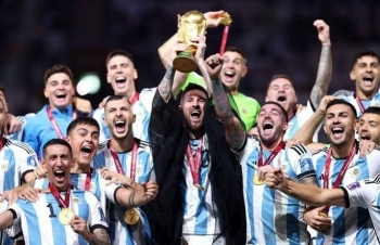 Papu Gomez bị cấm thi đấu vì doping, liệu Messi và đồng đội có bị tước danh hiệu World Cup?