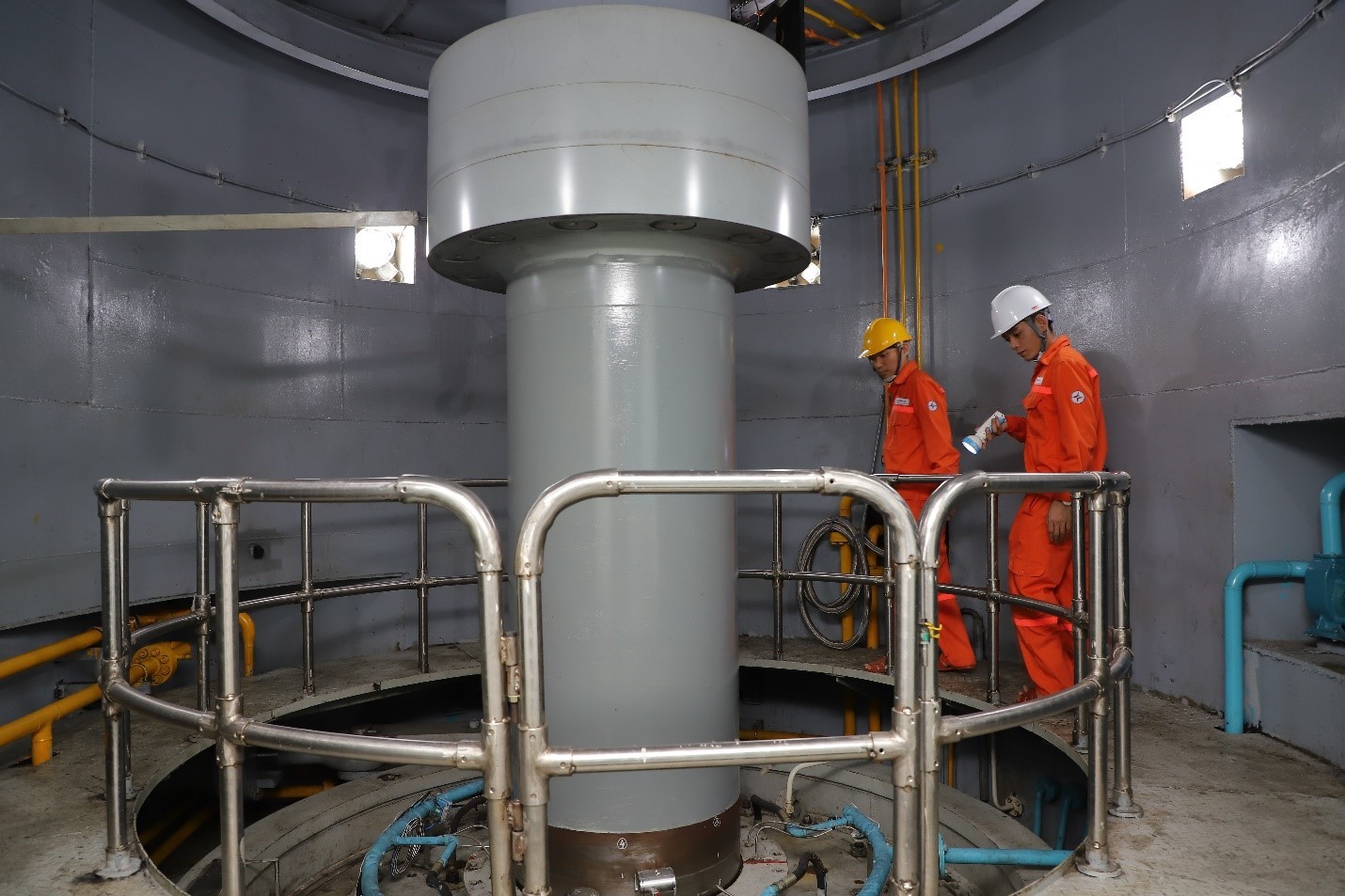 Quyết liệt triển khai nhiều giải pháp đảm bảo cung cấp điện và các chỉ tiêu theo kế hoạch năm Quyết liệt triển khai nhiều giải pháp đảm bảo cung cấp điện và các chỉ tiêu theo kế hoạch năm