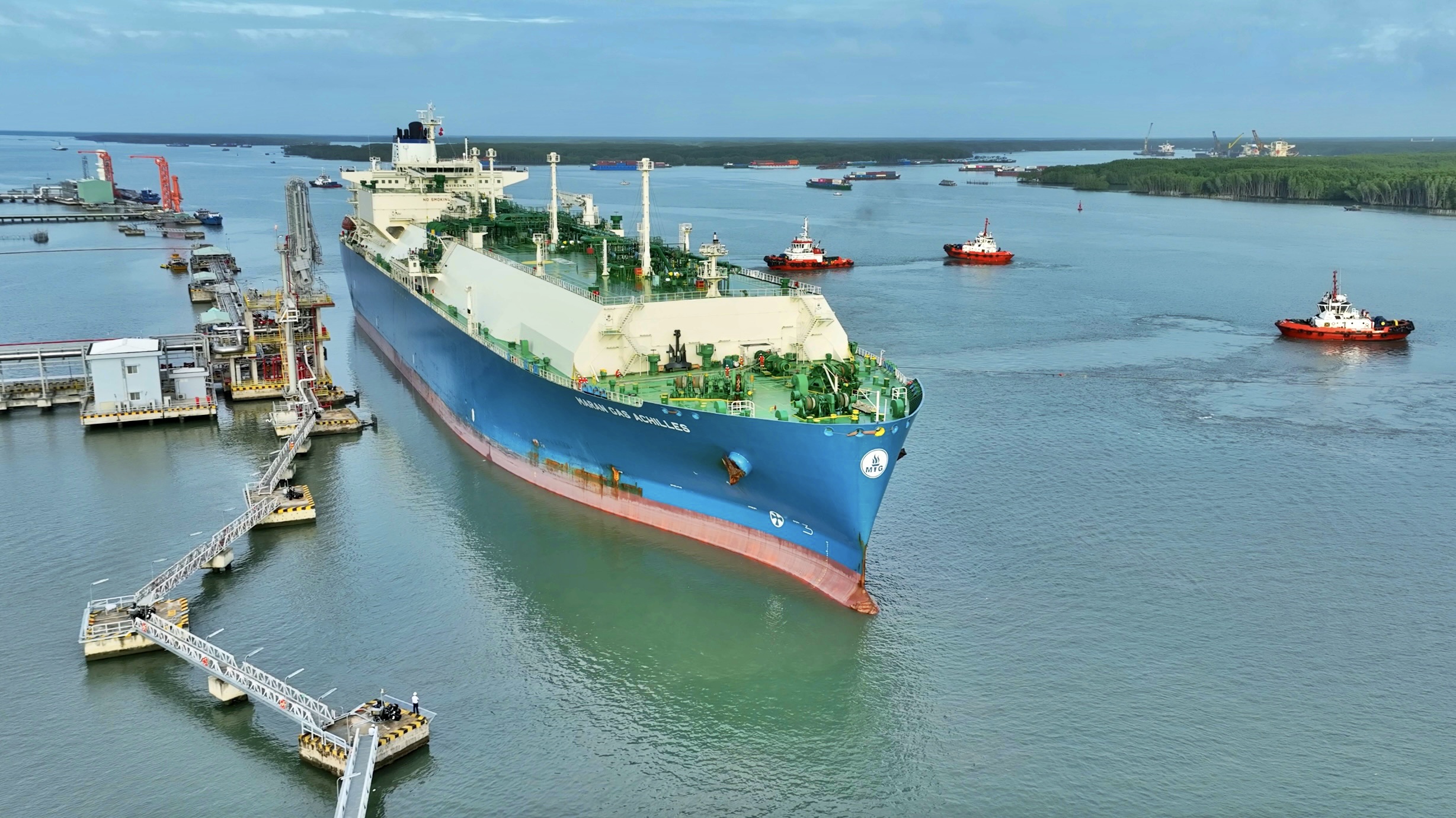 PV GAS đứng trong top 10 doanh nghiệp nộp thuế lớn nhất Việt Nam PV GAS đứng trong top 10 doanh nghiệp nộp thuế lớn nhất Việt Nam