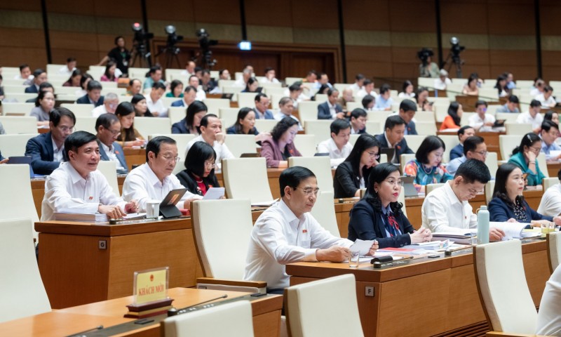 Chính phủ báo cáo Quốc hội về khả năng bố trí nguồn cải cách tiền lương Chính phủ báo cáo Quốc hội về khả năng bố trí nguồn cải cách tiền lương