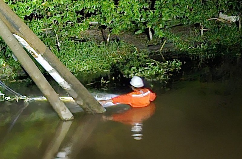 Ngành điện Long An: Gồng mình xuyên đêm khắc phục sự cố điện do thiên tai