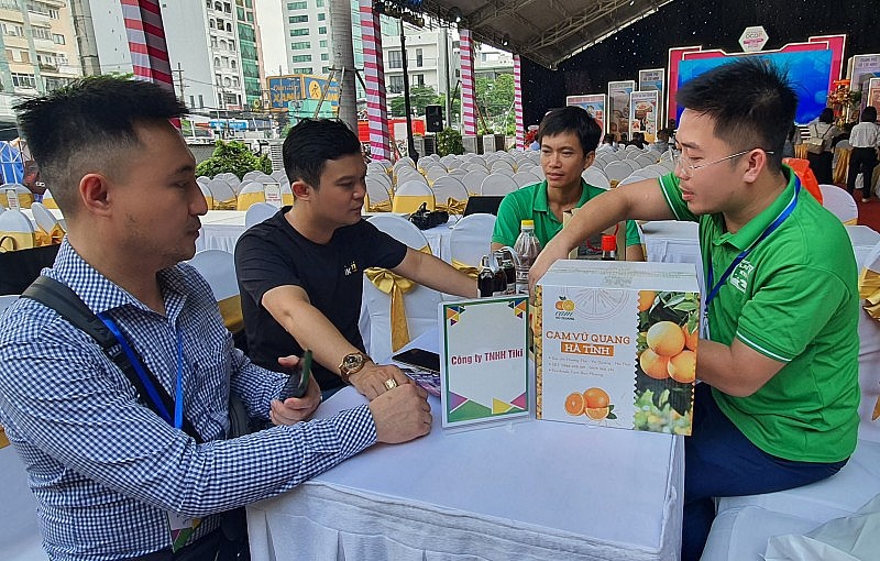 Khai mạc Tuần lễ giới thiệu các sản phẩm OCOP, đặc trưng các vùng, miền tại TP. Hồ Chí Minh