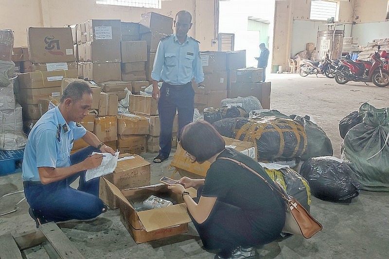 Thứ trưởng Nguyễn Sinh Nhật Tân tiếp đoàn Bộ trưởng Ngoại giao Lithuania Thứ trưởng Nguyễn Sinh Nhật Tân tiếp đoàn Bộ trưởng Ngoại giao Lithuania