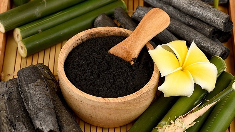 than hoạt tính mang lại nhiều lợi ích từ sức khỏe đến làm đẹp. Ảnh minh họa than hoạt tính mang lại nhiều lợi ích từ sức khỏe đến làm đẹp. Ảnh minh họa