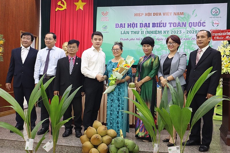 Năm 2024 xuất khẩu dừa có thể đạt 1 tỷ USD Năm 2024 xuất khẩu dừa có thể đạt 1 tỷ USD