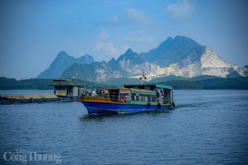 Yên Bái kết nối nhà đầu tư - phát triển công nghiệp theo hướng bền vững Yên Bái kết nối nhà đầu tư - phát triển công nghiệp theo hướng bền vững