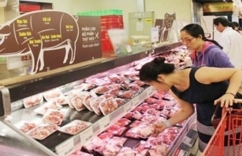 Giá heo hơi quay đầu sụt giảm, nhiều nơi về ngưỡng 50.000 đồng/kg