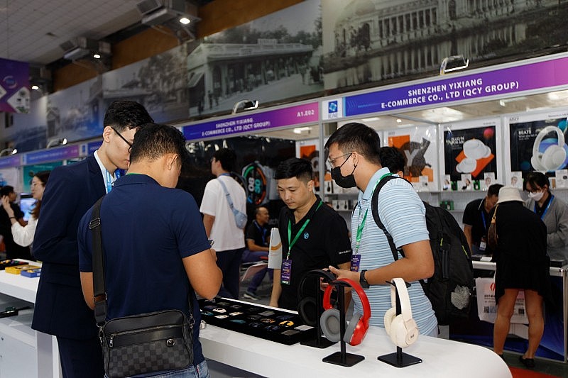 Triển lãm Điện tử IEAE Hà Nội quy tụ hơn 200 doanh nghiệp tham gia Triển lãm Điện tử IEAE Hà Nội quy tụ hơn 200 doanh nghiệp tham gia