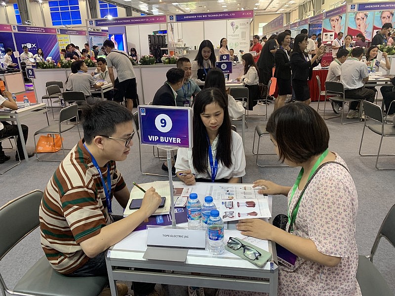 Triển lãm Điện tử IEAE Hà Nội quy tụ hơn 200 doanh nghiệp tham gia Triển lãm Điện tử IEAE Hà Nội quy tụ hơn 200 doanh nghiệp tham gia