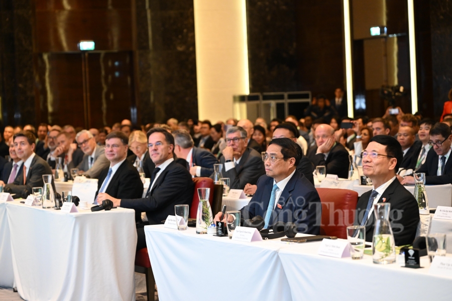 Thúc đẩy quá trình chuyển đổi xanh của Việt Nam