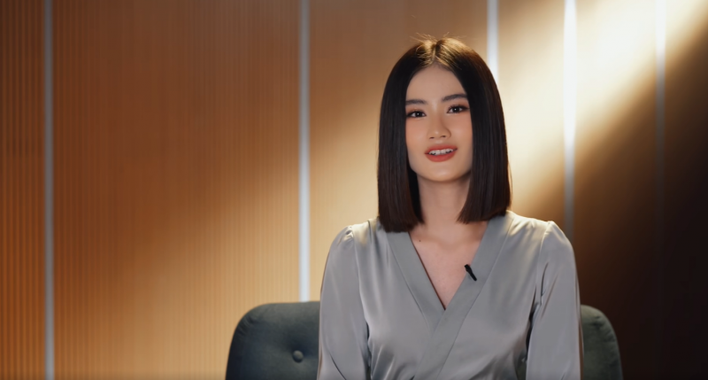 Hoa hậu Ý Nhi gửi lời chia sẻ đến khán giả và chia sẻ về cuộc sống mới. Ảnh chụp màn hình Hoa hậu Ý Nhi gửi lời chia sẻ đến khán giả và chia sẻ về cuộc sống mới. Ảnh chụp màn hình