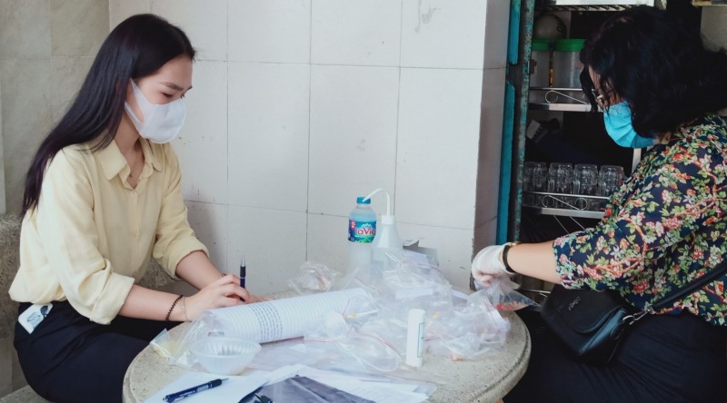 Đoàn kiểm tra lấy mẫu tại Chợ Ngọc Hà, thị xã Phú Mỹ Đoàn kiểm tra lấy mẫu tại Chợ Ngọc Hà, thị xã Phú Mỹ