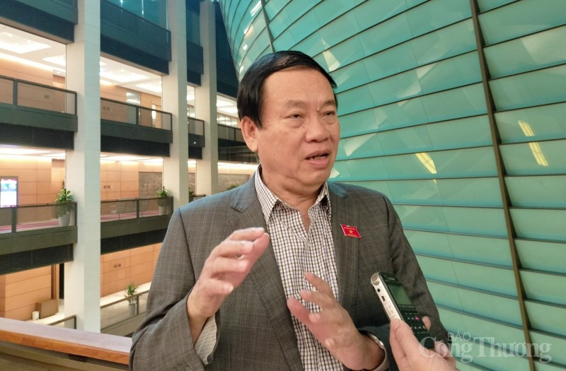 Chủ nhiệm Ủy ban Kiểm tra Bắc Ninh sử dụng bằng giả: Trách nhiệm thuộc về ai? Chủ nhiệm Ủy ban Kiểm tra Bắc Ninh sử dụng bằng giả: Trách nhiệm thuộc về ai?