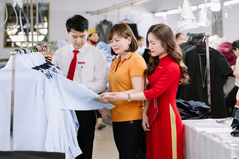 Agribank tiếp tục điều chỉnh giảm lãi suất đối với toàn bộ dư nợ hiện hữu của khách hàng Agribank tiếp tục điều chỉnh giảm lãi suất đối với toàn bộ dư nợ hiện hữu của khách hàng