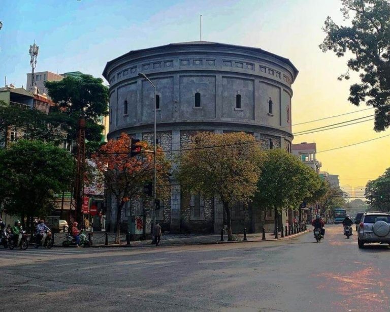 Tháp nước trên phố Hàng Đậu. Ảnh minh họa Tháp nước trên phố Hàng Đậu. Ảnh minh họa