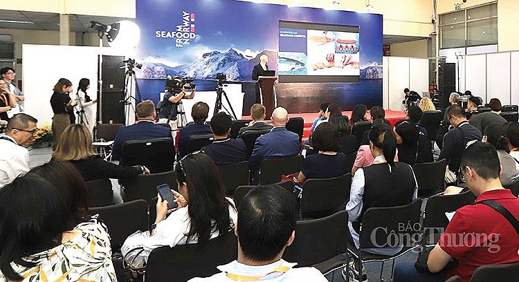 Hội thảo về cá hồi Na Uy và ngành chăn nuôi cá hồi tại Na Uy Hội thảo về cá hồi Na Uy và ngành chăn nuôi cá hồi tại Na Uy