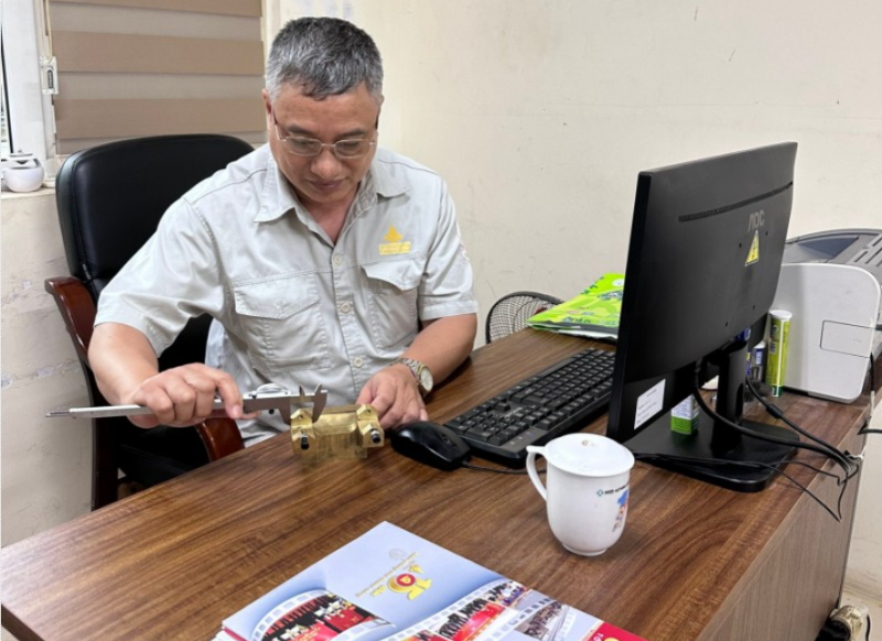 Đẩy mạnh học tập và làm việc theo tư tưởng đạo đức, phong cách Hồ Chí Minh Đẩy mạnh học tập và làm việc theo tư tưởng đạo đức, phong cách Hồ Chí Minh