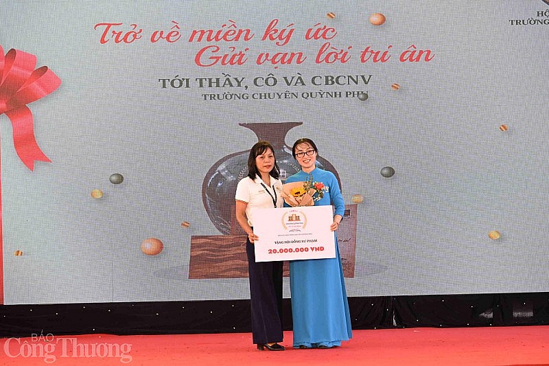 Trở về miền ký ức cùng cựu học sinh Trường Chuyên Quỳnh Phụ, Thái Bình