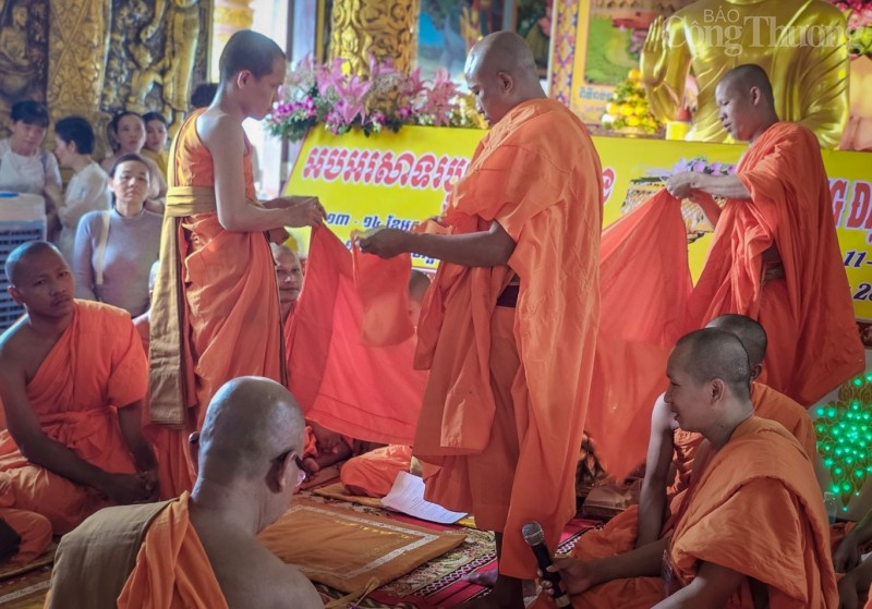 Đồng bào Khmer ở TP. Cần Thơ: Rộn ràng mùa dâng y Kathina Đồng bào Khmer ở TP. Cần Thơ: Rộn ràng mùa dâng y Kathina