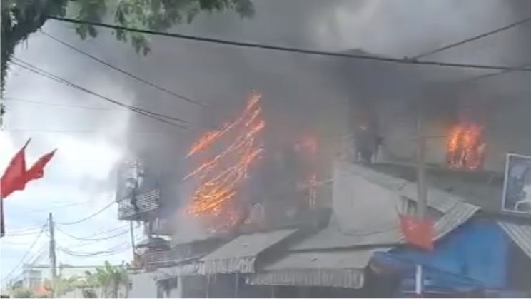 Đám cháy ở TP Bảo Lộc Đám cháy ở TP Bảo Lộc