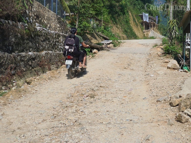 Hòa Bình: Tuyến đường hơn 190 tỷ đồng thi công dang dở, mất an toàn giao thông Hòa Bình: Tuyến đường hơn 190 tỷ đồng thi công dang dở, mất an toàn giao thông