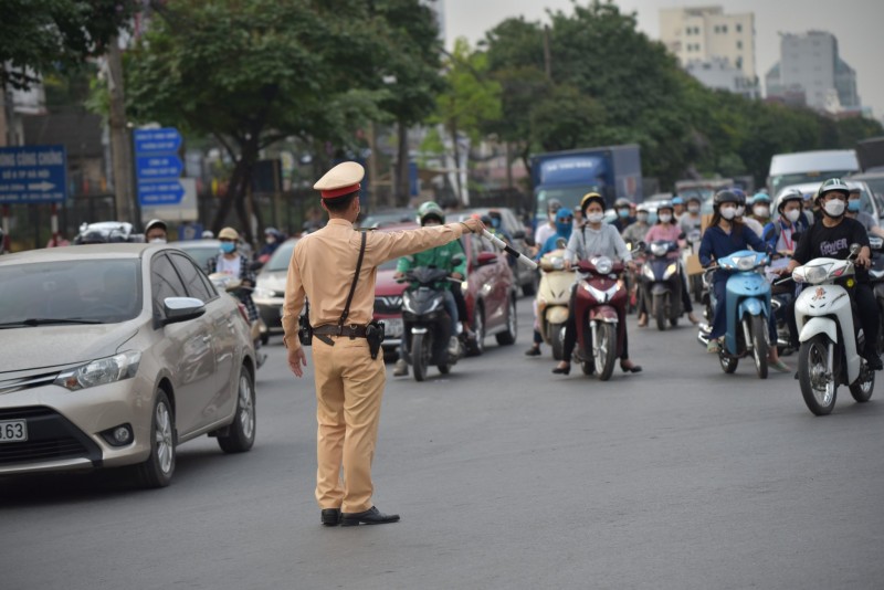 Kiên quyết xử lý xe ôm công nghệ chạy ẩu. Kiên quyết xử lý xe ôm công nghệ chạy ẩu.