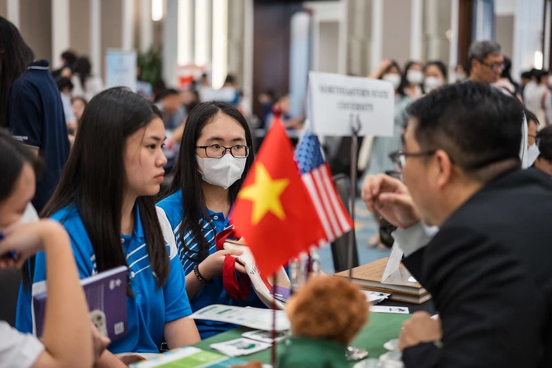 Việt Nam đứng top 5 về số lượng du học sinh tại Mỹ Việt Nam đứng top 5 về số lượng du học sinh tại Mỹ