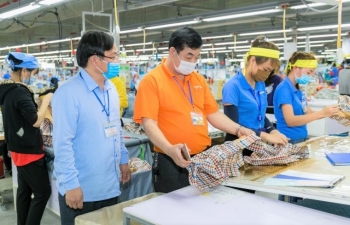 Nghệ An, Hà Tĩnh: Doanh nghiệp dệt may thiếu đơn hàng, cắt giảm hàng nghìn lao động