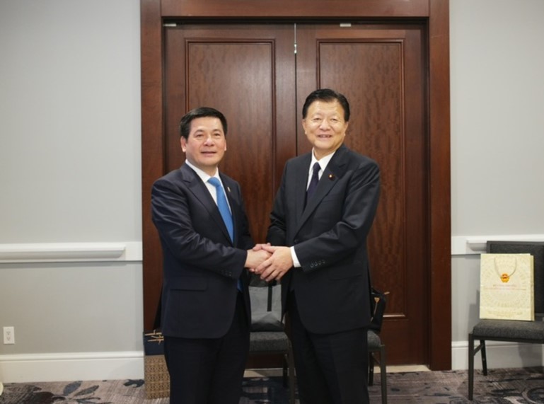 Bộ trưởng Nguyễn Hồng Diên Bộ trưởng Nguyễn Hồng Diên