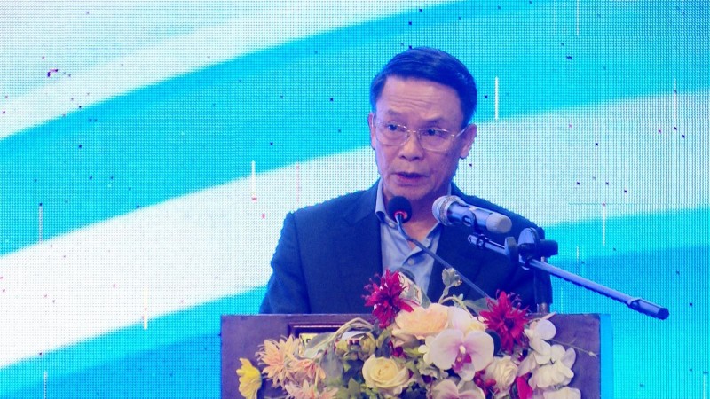 Báo chí với công tác bảo vệ nền tảng tư tưởng của Đảng trong thời kỳ chuyển đổi số Báo chí với công tác bảo vệ nền tảng tư tưởng của Đảng trong thời kỳ chuyển đổi số