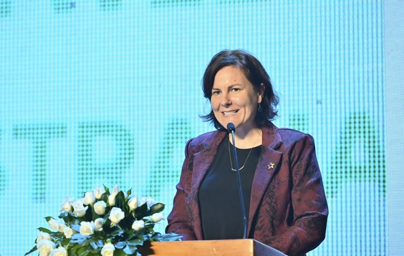 Phát triển Logistics xanh hướng tới chuỗi cung ứng bền vững cho sản phẩm nông sản, dược phẩm