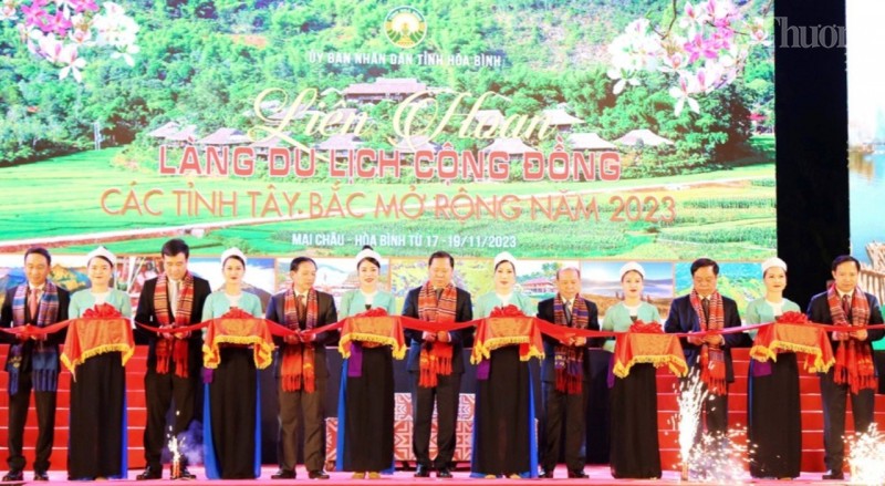 Hòa Bình: Đặc biệt Liên hoan Làng du lịch cộng đồng 8 tỉnh Tây Bắc! Hòa Bình: Đặc biệt Liên hoan Làng du lịch cộng đồng 8 tỉnh Tây Bắc!