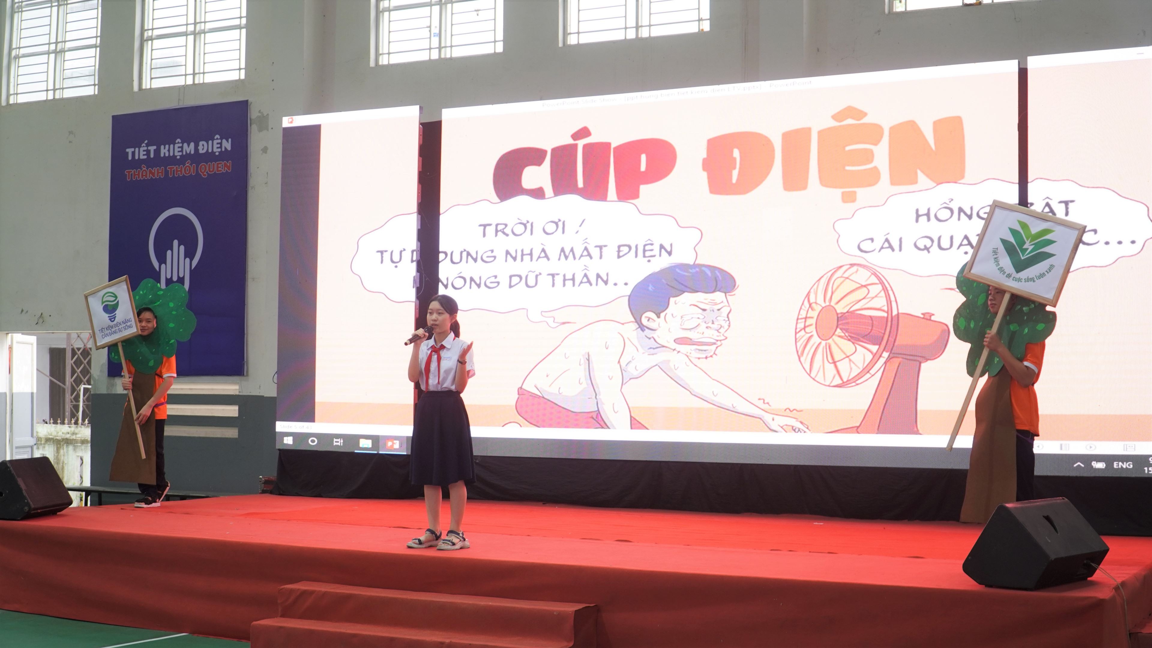 Tiết kiệm điện trong trường học: Khi tuyên truyền viên là... học sinh Tiết kiệm điện trong trường học: Khi tuyên truyền viên là... học sinh