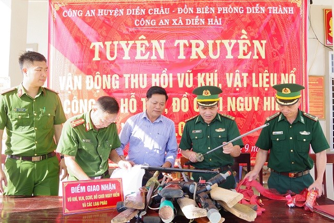 Ngăn chặn hiểm họa từ súng tự chế, vật liệu nổ, công cụ hỗ trợ trái phép Ngăn chặn hiểm họa từ súng tự chế, vật liệu nổ, công cụ hỗ trợ trái phép