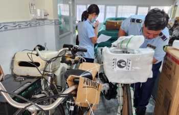 An Giang: Quản lý thị trường xử lý điểm tập kết hàng hóa khu vực biên giới