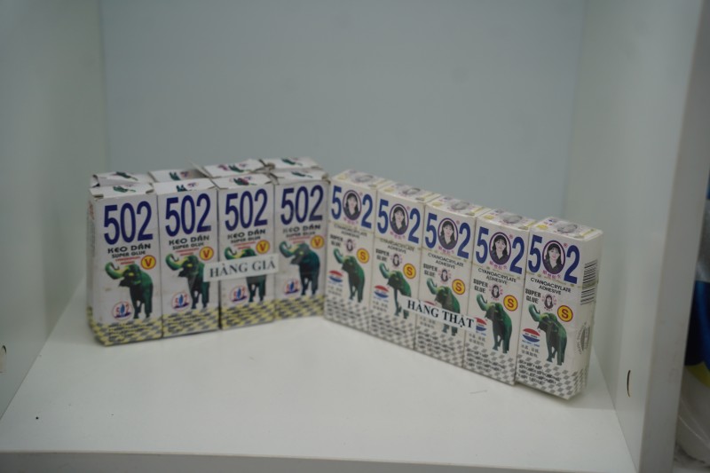 Phóng sự ảnh: Tổng cục Quản lý thị trường mở cửa Phòng trưng bày chủ đề “Hiểu hàng thật tránh hàng giả"