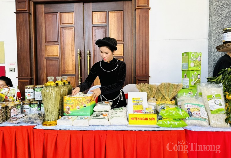 Kết nối giao thương sản phẩm hàng hóa vùng đồng bào dân tộc tỉnh Bắc Kạn Kết nối giao thương sản phẩm hàng hóa vùng đồng bào dân tộc tỉnh Bắc Kạn