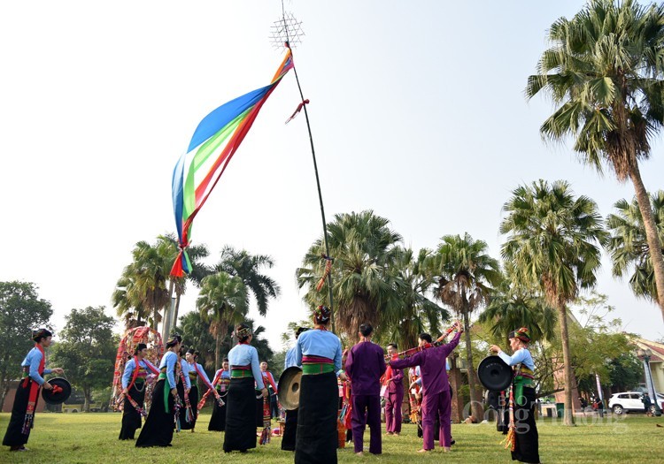Thanh Hóa: “Ghi điểm” với nhiều giải cao tại Ngày hội trình diễn cây Nêu Thanh Hóa: “Ghi điểm” với nhiều giải cao tại Ngày hội trình diễn cây Nêu