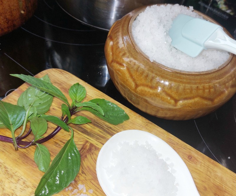 Cần ăn ít muối hơn vào mùa đông, tại sao? Cần ăn ít muối hơn vào mùa đông, tại sao?