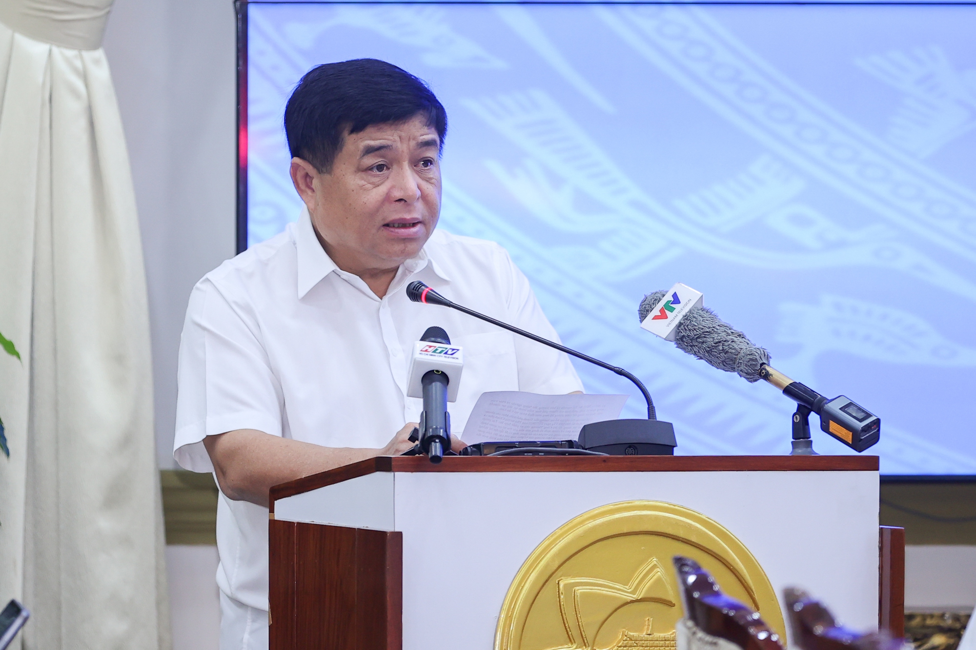 Thủ tướng chủ trì Hội nghị về thực hiện thí điểm cơ chế đặc thù phát triển TPHCM- Ảnh 3. Thủ tướng chủ trì Hội nghị về thực hiện thí điểm cơ chế đặc thù phát triển TPHCM- Ảnh 3.