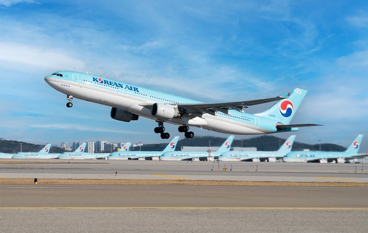 Hãng hàng không Korean Air đã hạ cánh chuyến bay đầu tiên đến Phú Quốc- Việt Nam vào tối chủ Nhật 26/11 Hãng hàng không Korean Air đã hạ cánh chuyến bay đầu tiên đến Phú Quốc- Việt Nam vào tối chủ Nhật 26/11