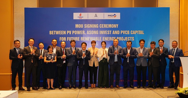 Các đại biểu chúc mừng Lễ ký kết diễn ra thành công tốt đẹp Các đại biểu chúc mừng Lễ ký kết diễn ra thành công tốt đẹp